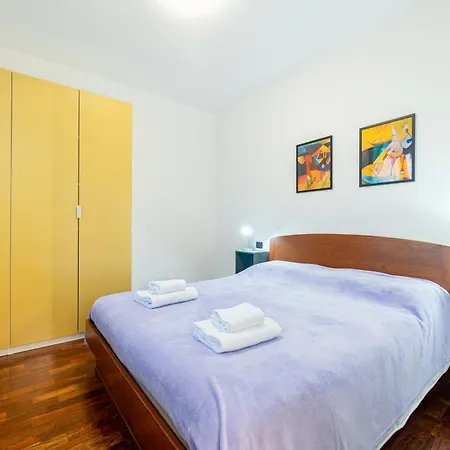 Centro-stazione Express דירה *